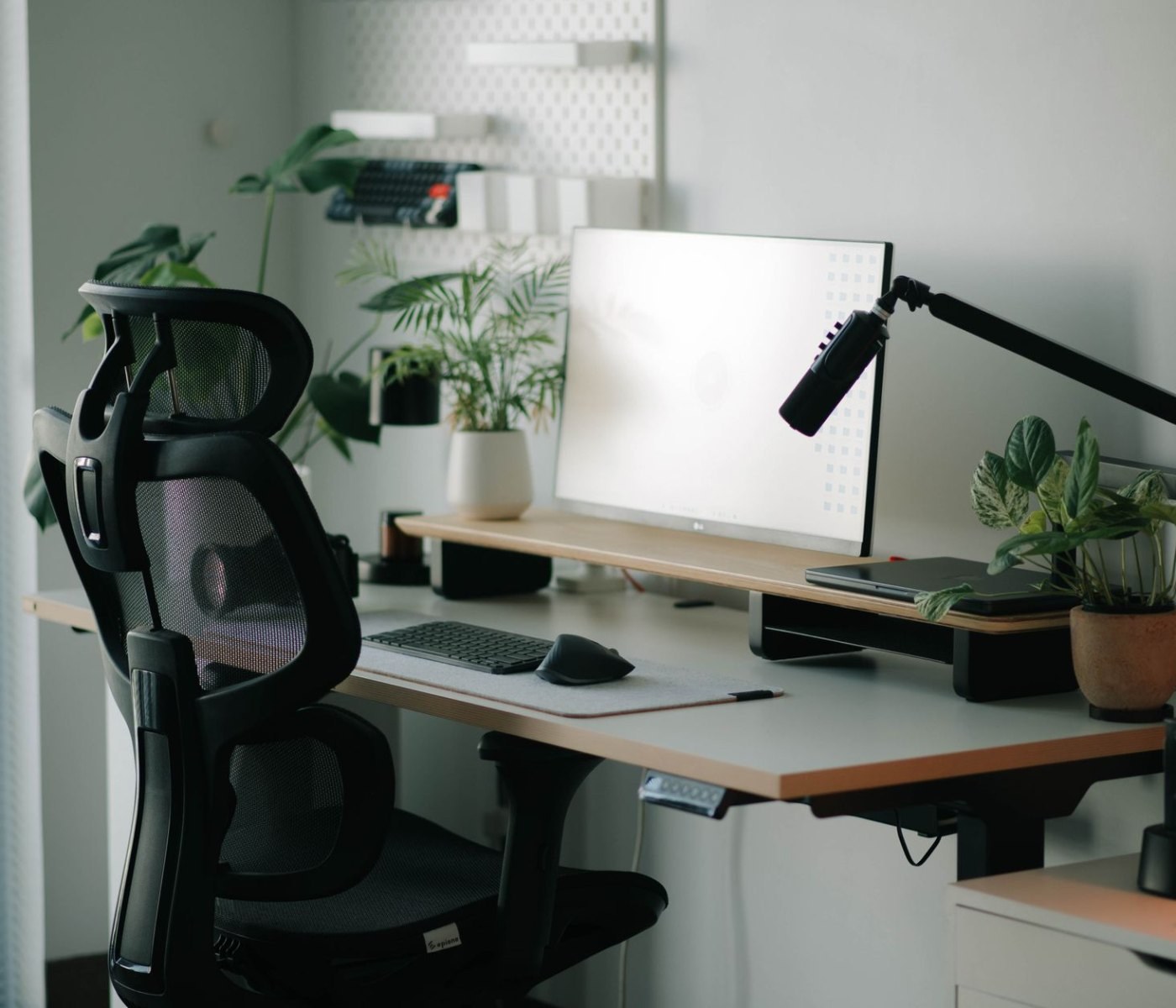 Ergonomischer Arbeitsplatz einrichten: 7 Schritte 1 Ergonomischer Arbeitsplatz einrichten: 7 Schritte